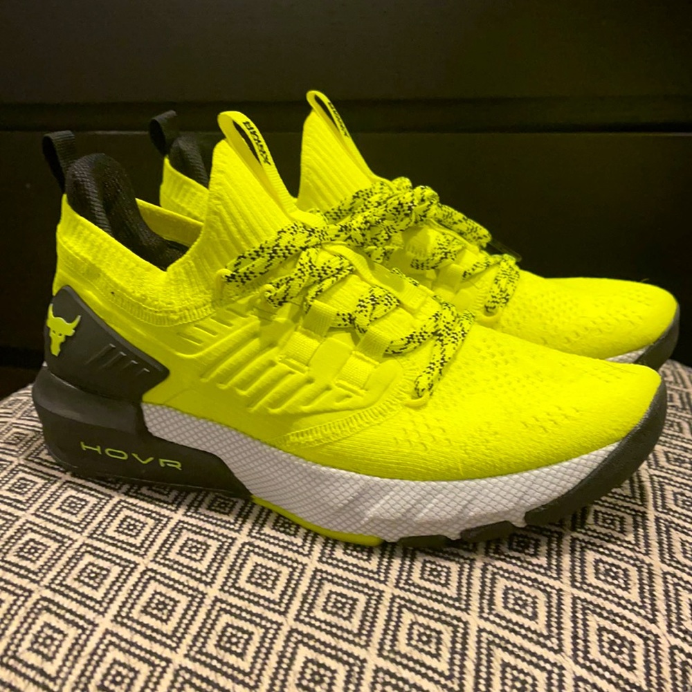 Under Armour HOVR project rock sneakers